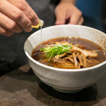 画像をギャラリービューアに読み込む, リストランテ ナカモト 熟成醤油ラーメン・木津川ねぎ塩ラーメン食べ比べセット
